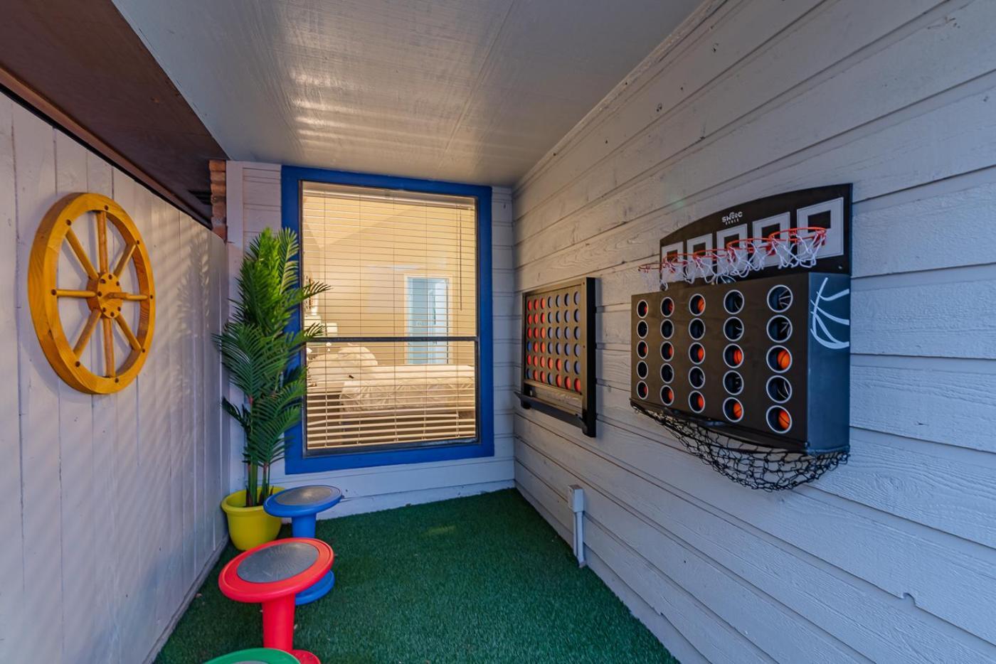 Fun 'N Sun Heated Pool & Gameroom By Fiesta Texas Σαν Αντόνιο Εξωτερικό φωτογραφία