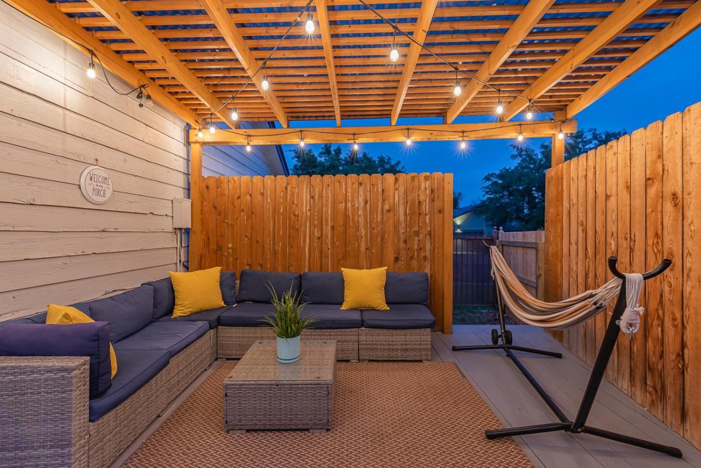 Fun 'N Sun Heated Pool & Gameroom By Fiesta Texas Σαν Αντόνιο Εξωτερικό φωτογραφία
