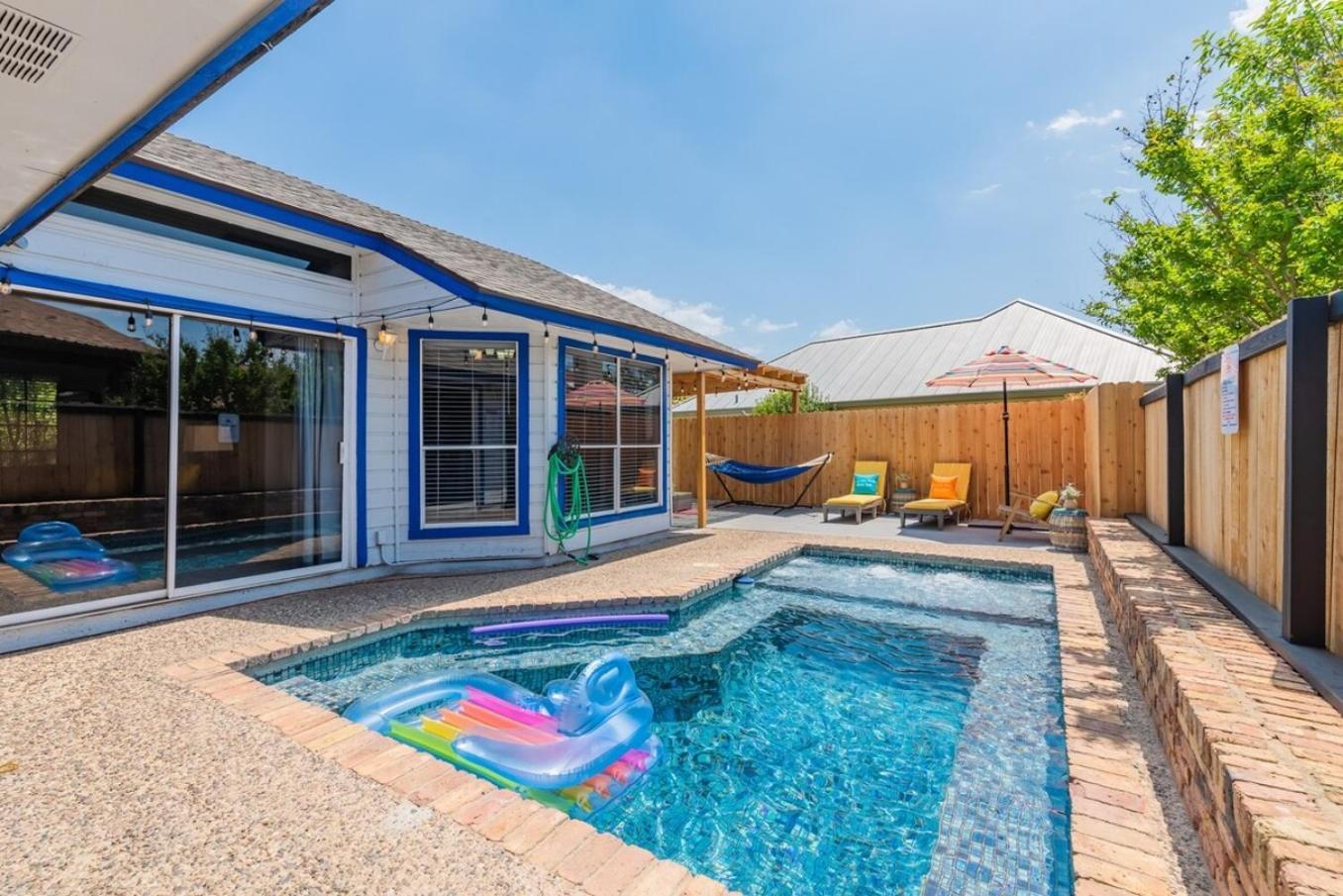 Fun 'N Sun Heated Pool & Gameroom By Fiesta Texas Σαν Αντόνιο Εξωτερικό φωτογραφία